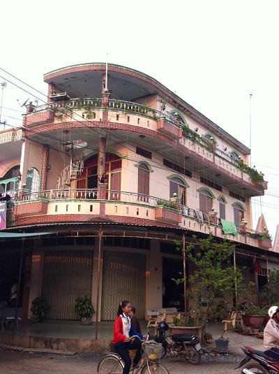 Đại gia Đồng Tháp "nướng" cánh đồng chục tỉ vào sòng bạc